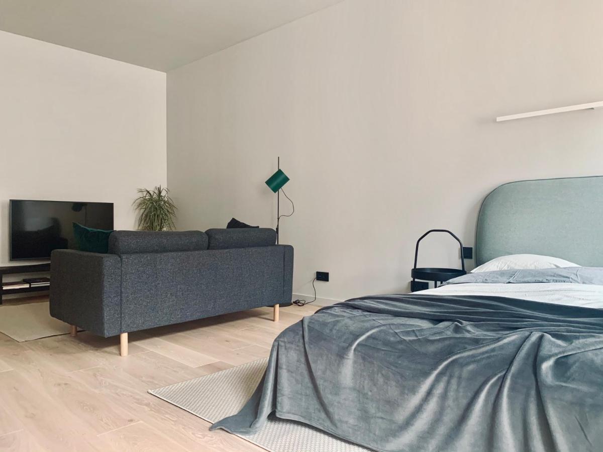 Stylish New Apartment In Riga Old Town - City Centre, Self Check-In, Walkable To Major Attractions 외부 사진
