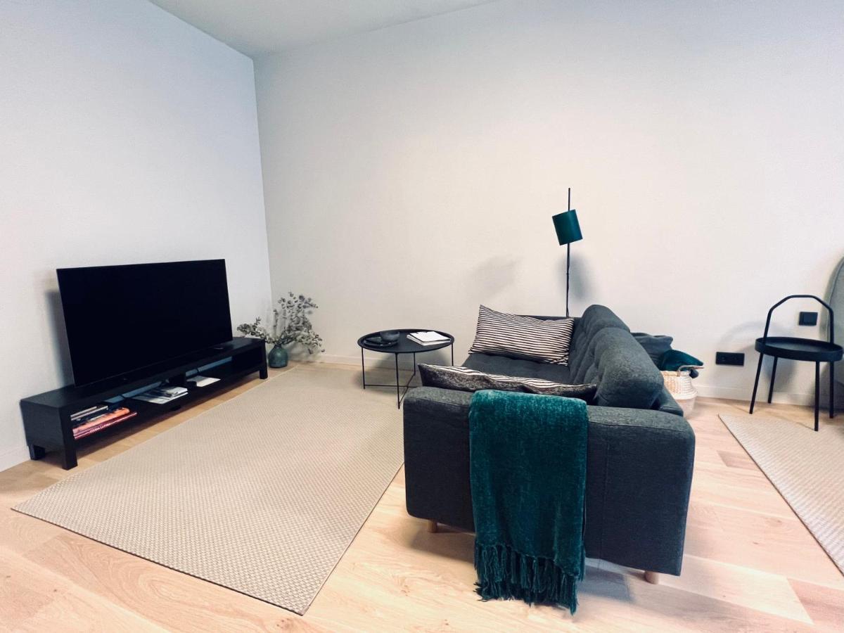 Stylish New Apartment In Riga Old Town - City Centre, Self Check-In, Walkable To Major Attractions 외부 사진